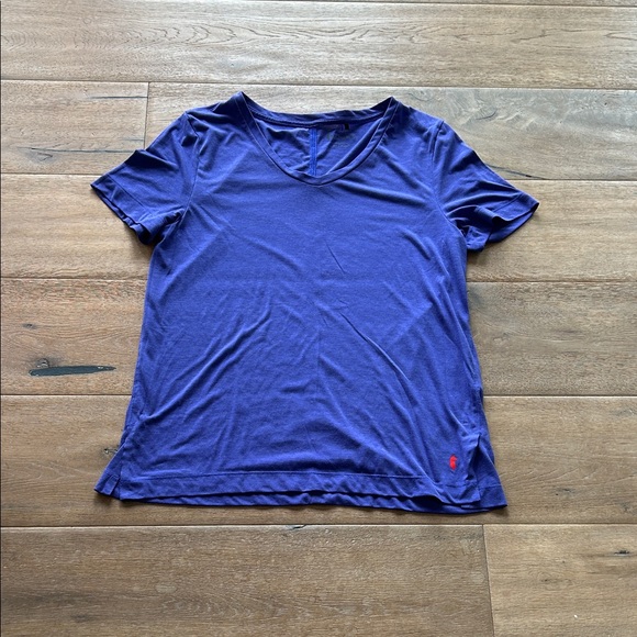 Cotopaxi Women's Purple V-Neck T-Shirt - Picture 1 of 5